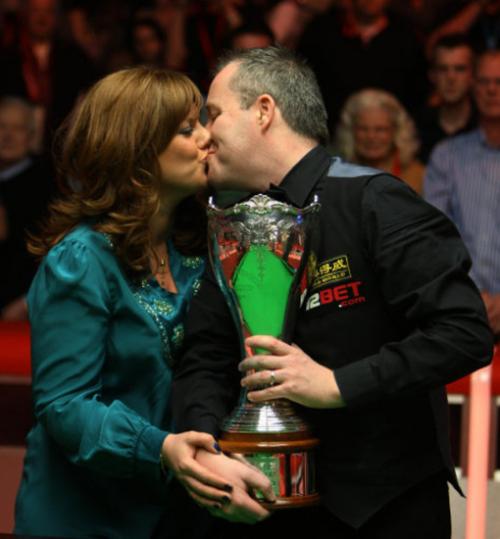 己的篮球故 己的篮球故